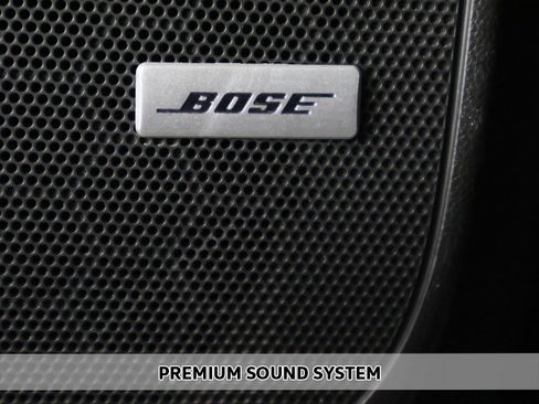 Used 2024 Buick Enclave Premium image 4