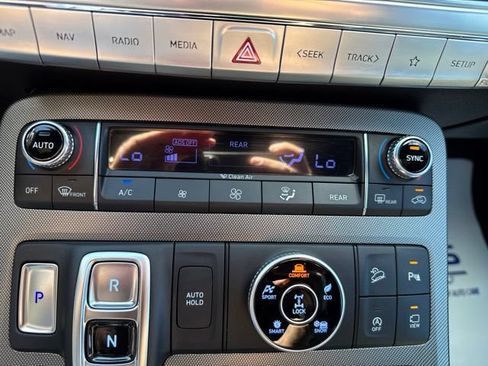 Used 2022 Hyundai Palisade Calligraphy AWD/4WD image 11