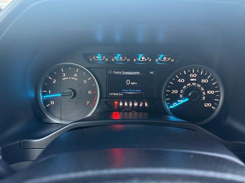 Used 2015 Ford F150 XLT w/ Equipment Group 302A Luxury image 16