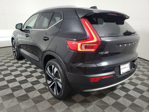 Used 2023 Volvo XC40 B5 Plus w/ Protection Package Premier AWD/4WD image 6
