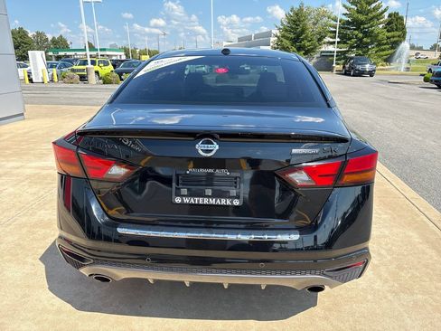 Certified 2022 Nissan Altima 2.5 SR w/ Midnight Edition Package FWD image 4