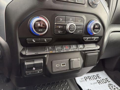 Used 2020 GMC Sierra 1500 Elevation image 20