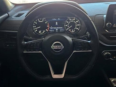 Used 2020 Nissan Altima 2.5 SR w/ Premium Package FWD image 10