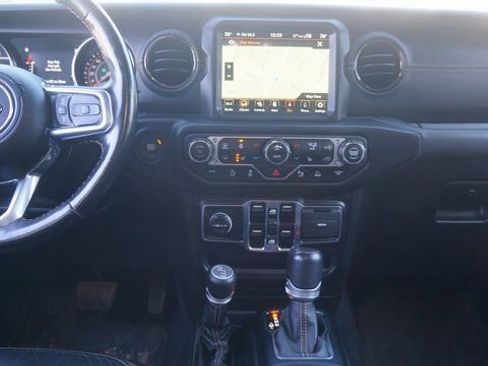 Used 2021 Jeep Gladiator Overland image 38