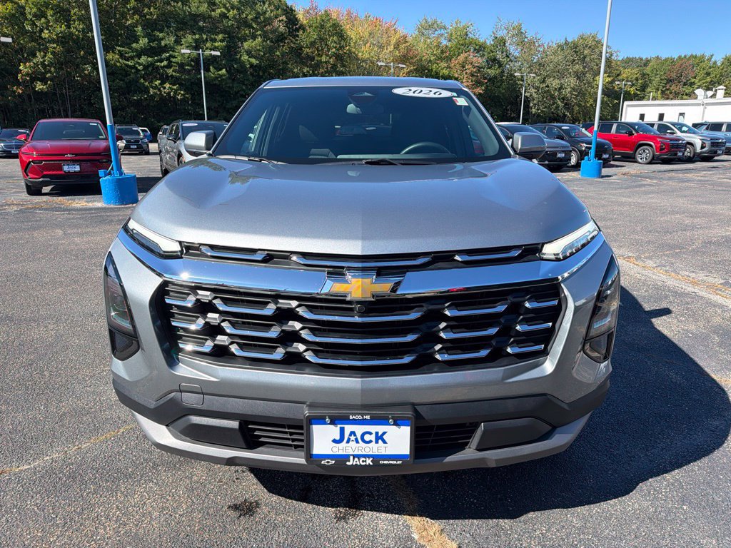 Used 2026 Chevrolet Equinox LT AWD/4WD image 2
