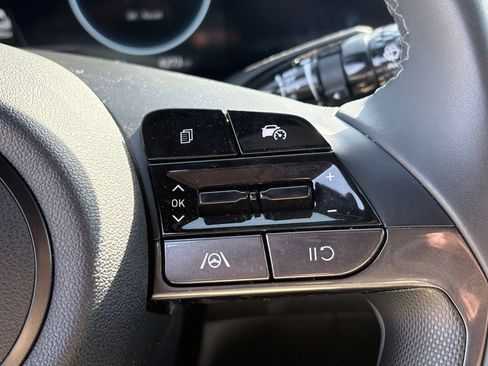 Used 2025 Hyundai Elantra SEL FWD image 14