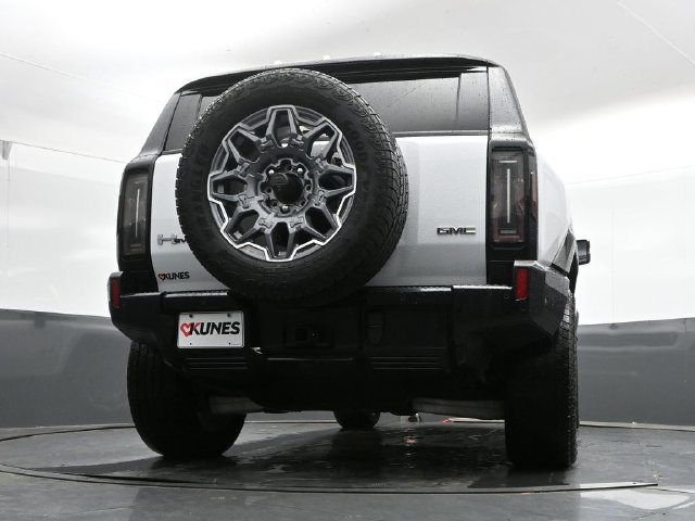 Used 2025 GMC Hummer EV 3X w/ LPO, Cargo Utility Package AWD/4WD image 35