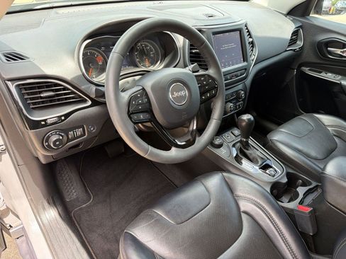 Used 2023 Jeep Cherokee Altitude Lux AWD/4WD image 4