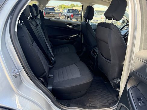 Used 2022 Ford Edge SE w/ Black Appearance Package AWD/4WD image 14