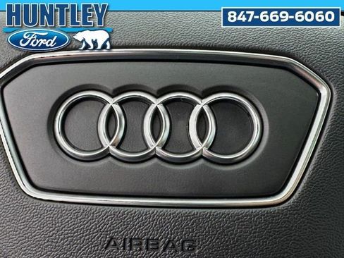 Used 2024 Audi Q8 e-tron Premium Plus w/ Premium Plus Package image 36