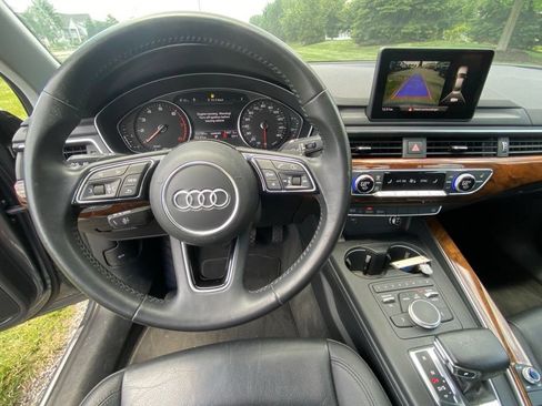 Used 2019 Audi A4 2.0T Premium w/ Convenience Package AWD/4WD image 10