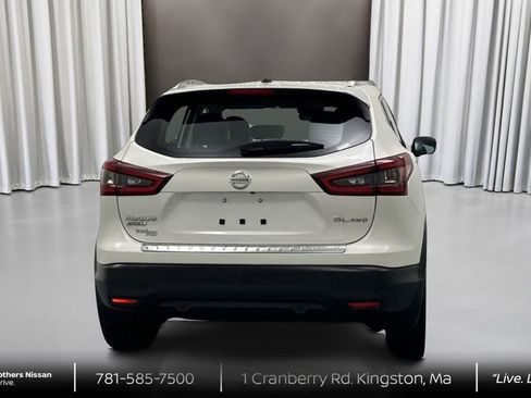 Certified 2022 Nissan Rogue Sport SL image 6