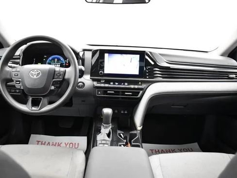 Used 2025 Toyota Camry LE FWD image 18