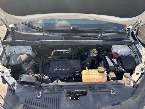 Used 2017 Buick Encore Essence image 10