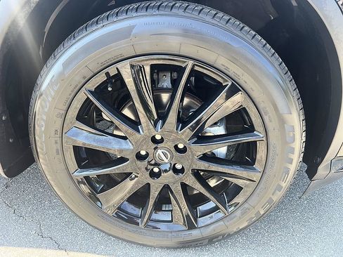 Certified 2024 Nissan Murano SV w/ SV Midnight Edition Package FWD image 12