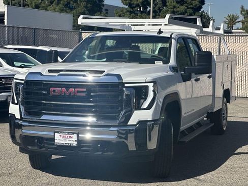 New 2026 GMC Sierra 2500 Pro image 6