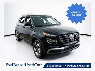 Certified 2023 Hyundai Venue SEL FWD video 1