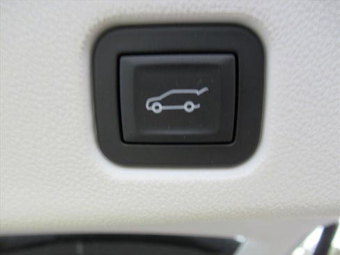 Used 2024 GMC Acadia Denali w/ Super Cruise Package image 33