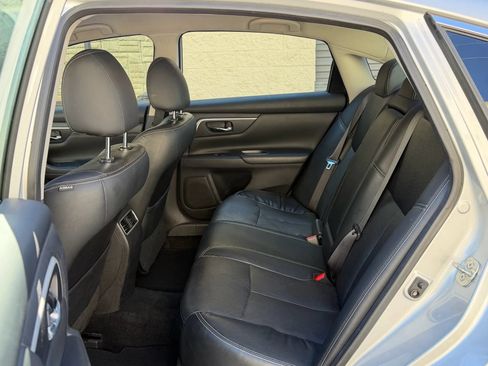 Used 2018 Nissan Altima 2.5 SL FWD image 31
