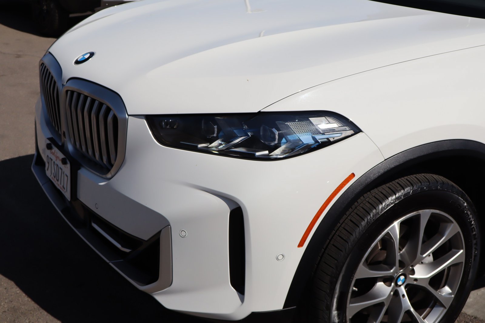 Used 2026 BMW X5 xDrive40i AWD/4WD image 8