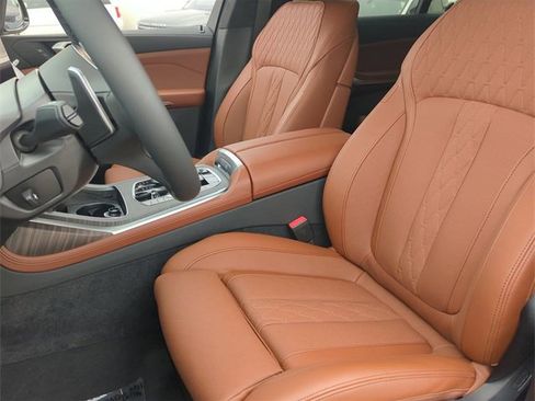 New 2026 BMW X7 xDrive40i w/ M Sport Package image 17