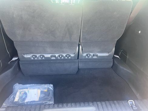 Used 2022 Chrysler Pacifica Limited w/ S Appearance Package FWD image 9