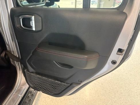Used 2021 Jeep Wrangler Unlimited Rubicon AWD/4WD image 41