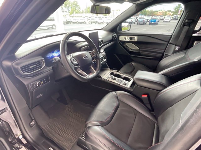 Used 2023 Ford Explorer ST w/ Equipment Group 401A AWD/4WD image 16