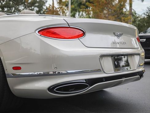 Used 2022 Bentley Continental GT Speed image 18