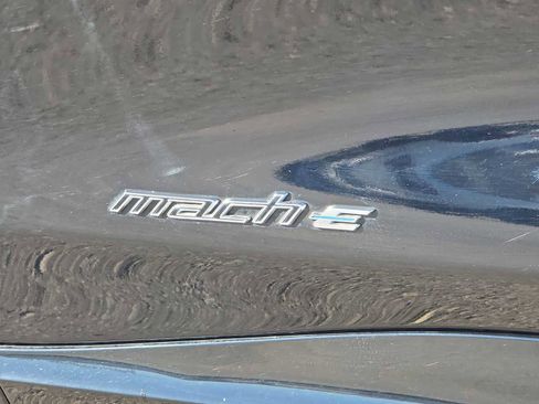 Used 2021 Ford Mustang Mach-E Premium image 11
