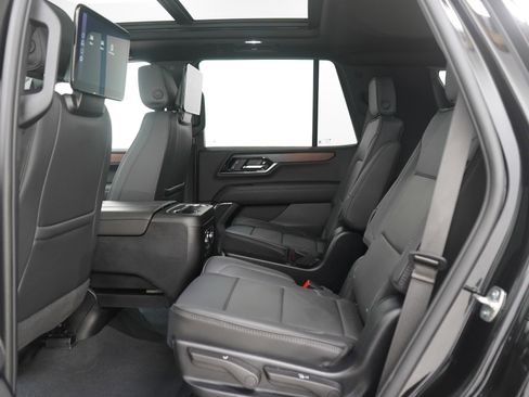 Used 2025 GMC Yukon Denali image 21