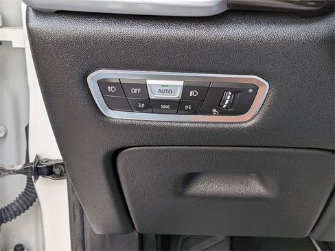 Used 2019 BMW X5 xDrive40i w/ Executive Package image 16