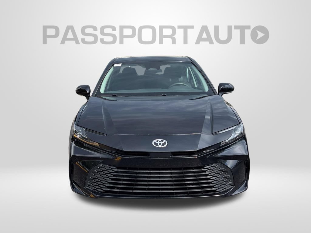 Used 2025 Toyota Camry LE FWD image 14