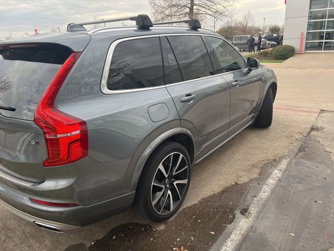 Used 2020 Volvo XC90 T6 Momentum w/ Protection Package Premier image 5