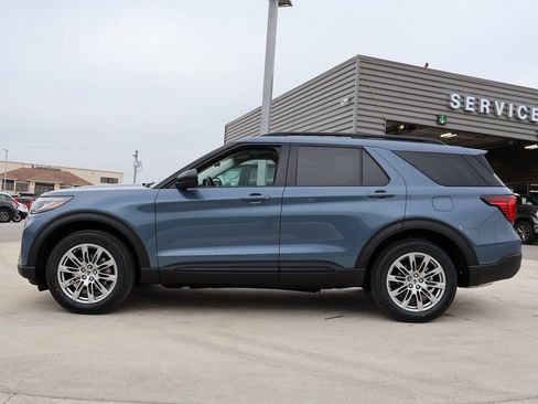 New 2026 Ford Explorer Active w/ Active Comfort Package AWD/4WD image 2