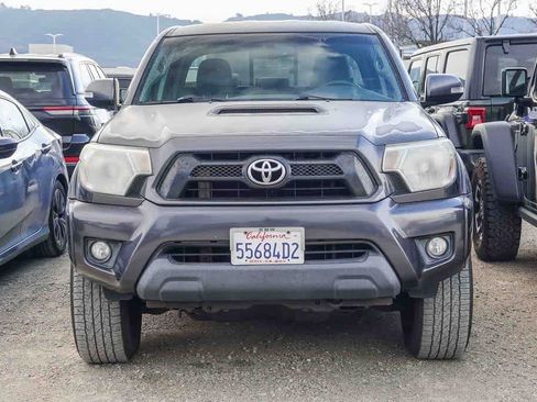 Used 2013 Toyota Tacoma PreRunner image 3