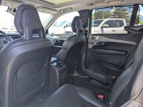 Used 2022 Volvo XC90 T8 Inscription AWD/4WD image 29