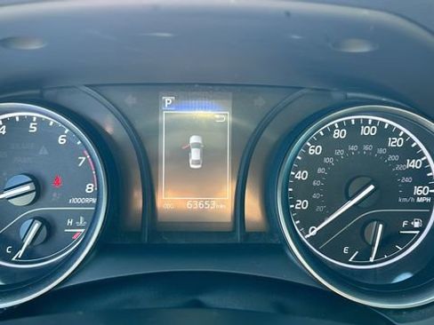 Used 2023 Toyota Camry SE image 18