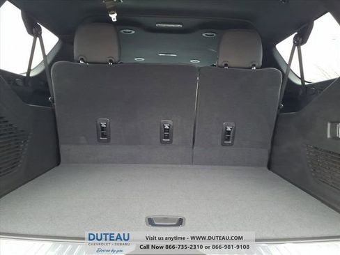 New 2026 Chevrolet Suburban Premier image 8