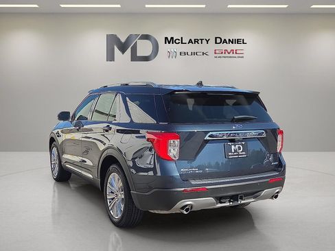 Used 2024 Ford Explorer Limited w/ Limited Technology Package AWD/4WD image 13