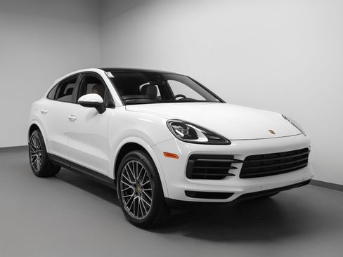Certified 2023 Porsche Cayenne Platinum Edition AWD/4WD image 10