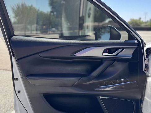 Used 2018 MAZDA CX-9 Touring w/ Touring Premium Package image 25