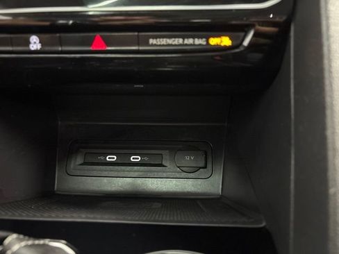 Used 2023 Volkswagen Atlas SEL AWD/4WD image 42