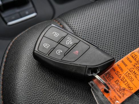 Used 2025 GMC Sierra 1500 AT4 w/ Technology Package image 37