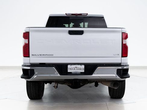 Used 2024 Chevrolet Silverado 2500 LTZ w/ LTZ Convenience Package AWD/4WD image 8