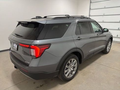 New 2026 Ford Explorer Active w/ Active Comfort Package image 4