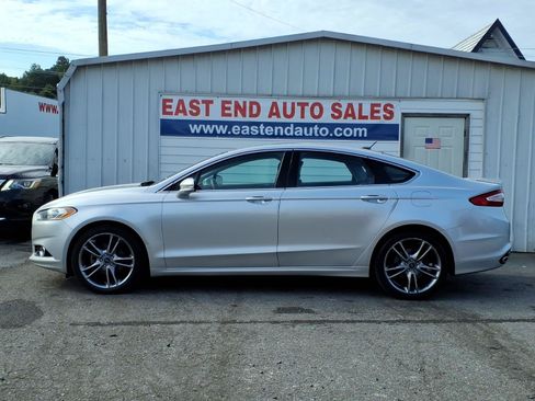 Used 2016 Ford Fusion Titanium AWD/4WD image 2