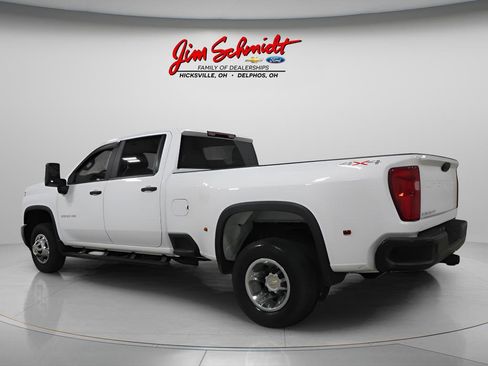 Used 2025 Chevrolet Silverado 3500 W/T image 4