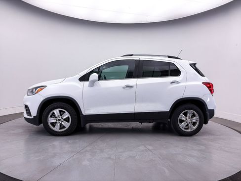Used 2019 Chevrolet Trax LT w/ LT Convenience Package AWD/4WD image 28