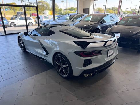 Used 2020 Chevrolet Corvette Stingray Premium Cpe w/ 3LT Preferred Equipment Group image 4